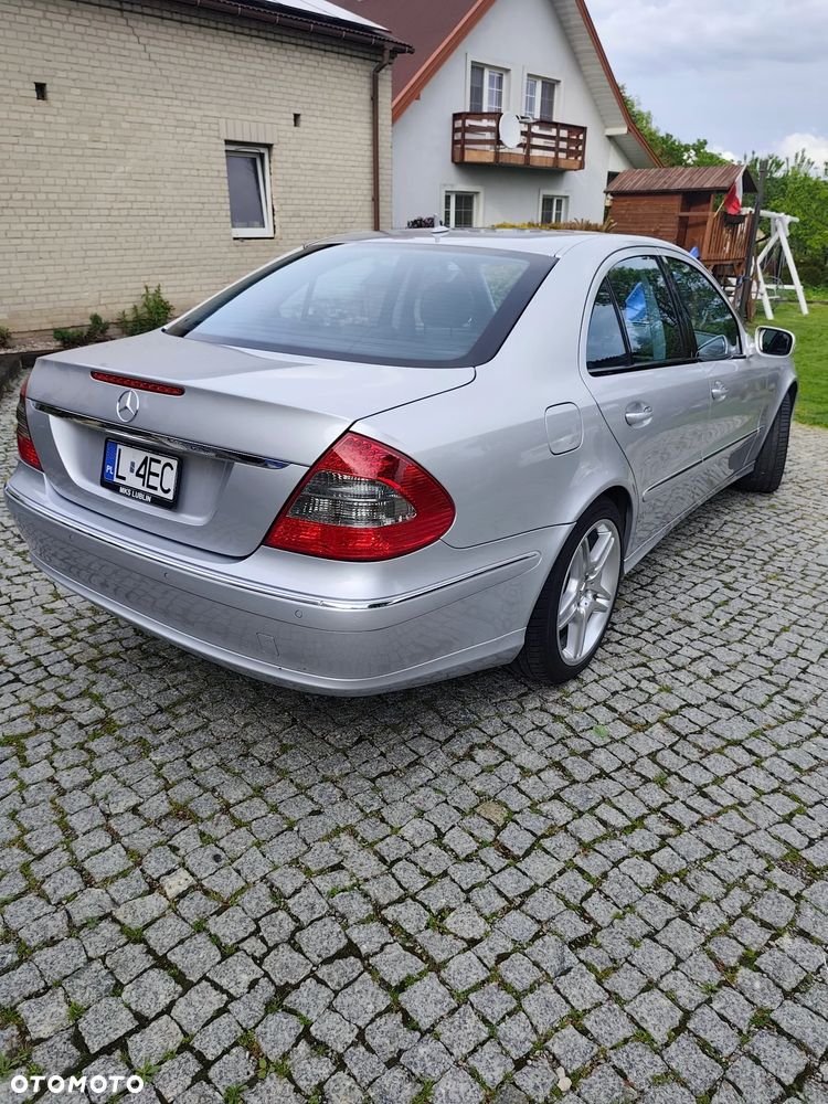 Mercedes-Benz Klasa E 280 4Matic Automatik Avantgarde - 1