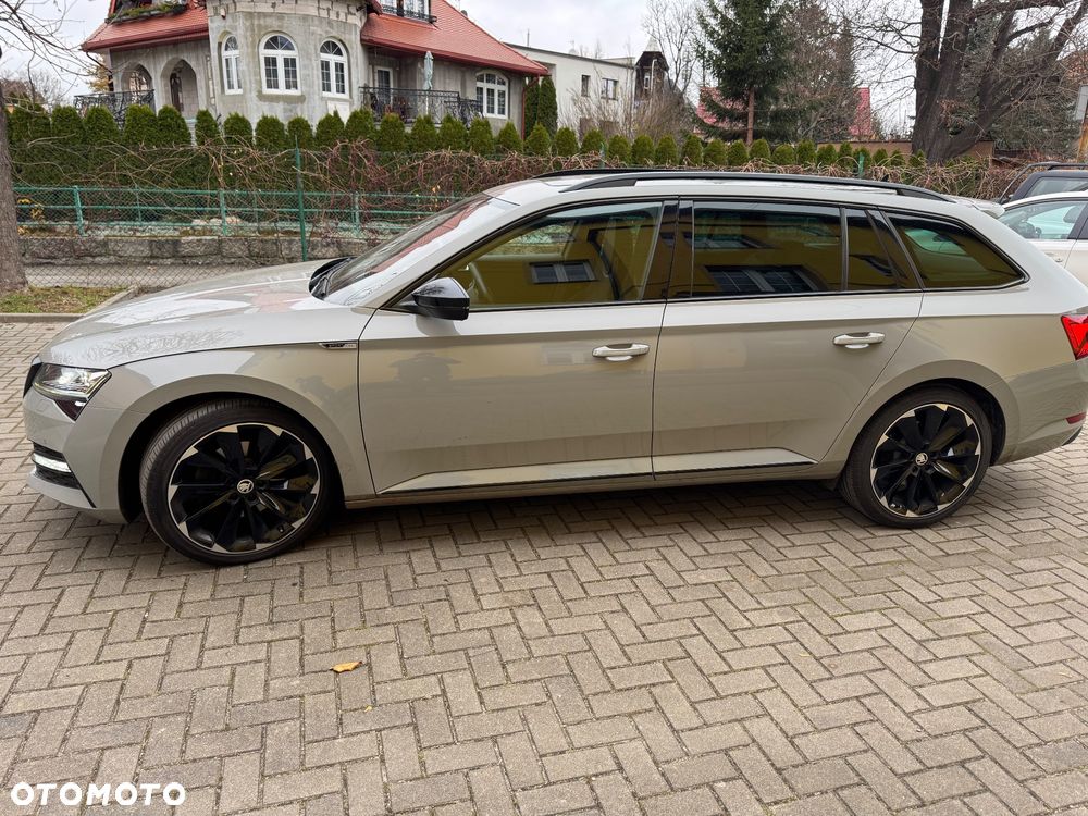 Skoda Superb 2.0 TDI DSG Sportline - 17