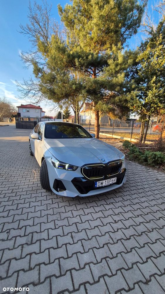 BMW Seria 5 520d xDrive mHEV M Sport - 1
