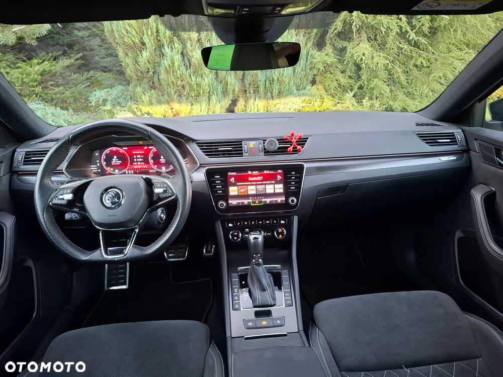 Skoda Superb 2.0 TDI SCR 4x4 Sportline DSG - 3