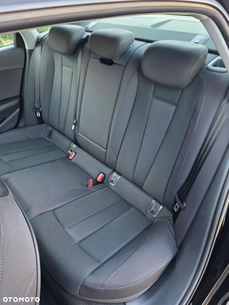 Audi A4 Limousine - 24