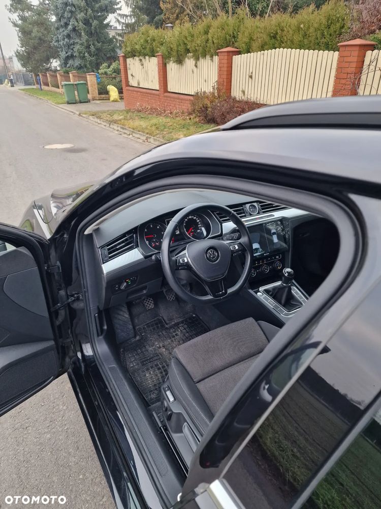 Volkswagen Passat Variant 2.0 TDI BMT Comfortline - 14