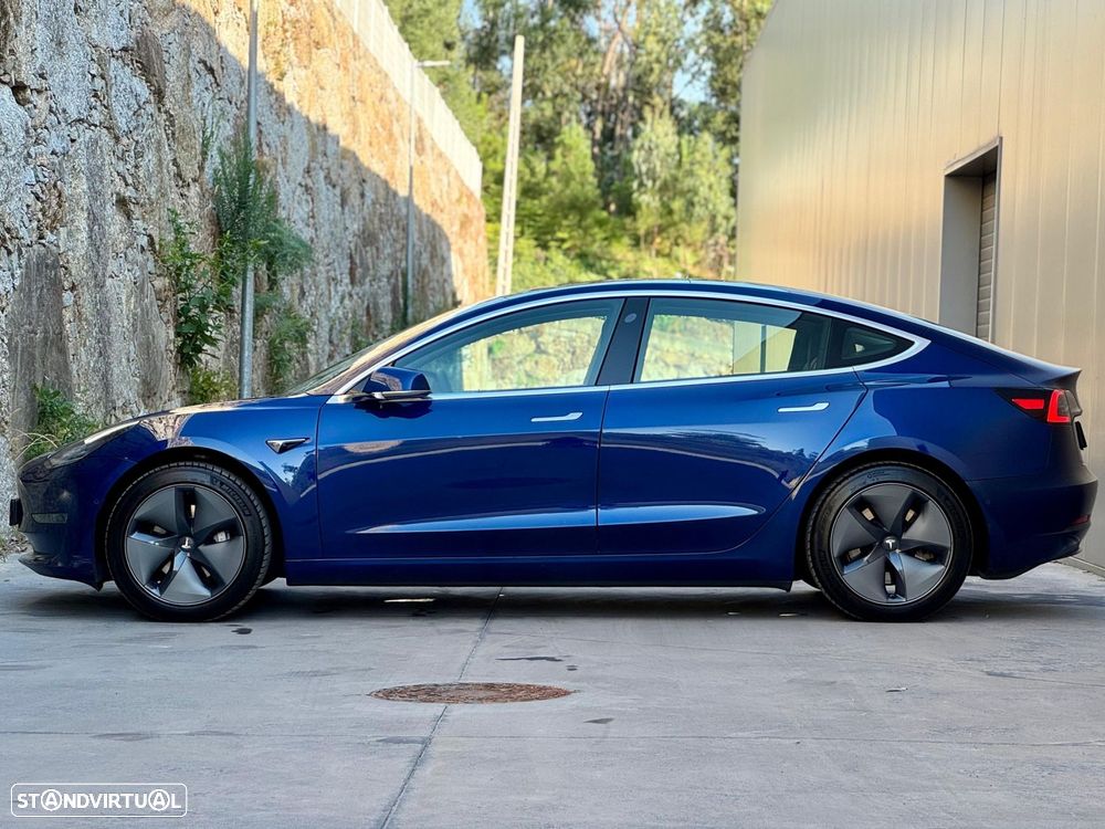 Tesla Model 3 Long-Range Dual Motor AWD - 32