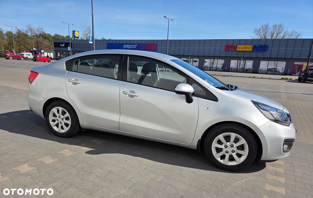 Kia Rio 1.2 M - 8