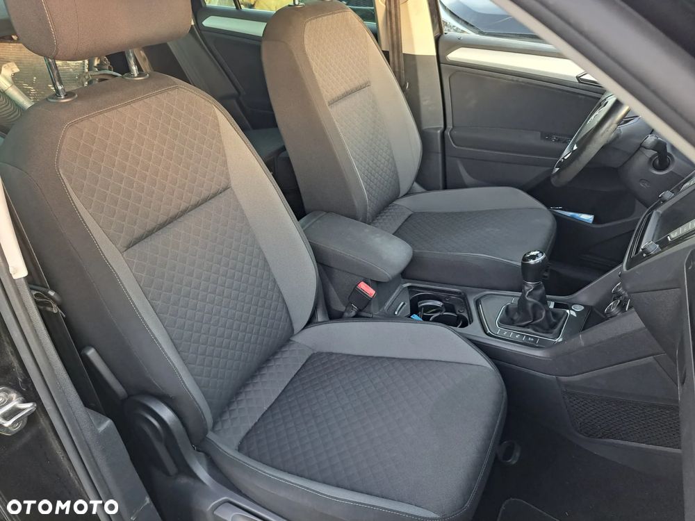 Volkswagen Tiguan - 8