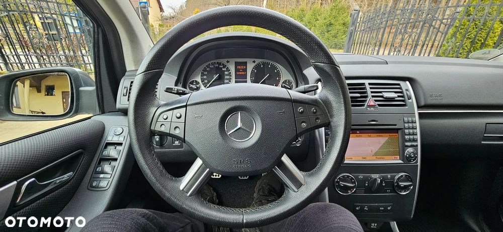 Mercedes-Benz Klasa B 180 BlueEFFICIENCY SPORT EDITION - 18
