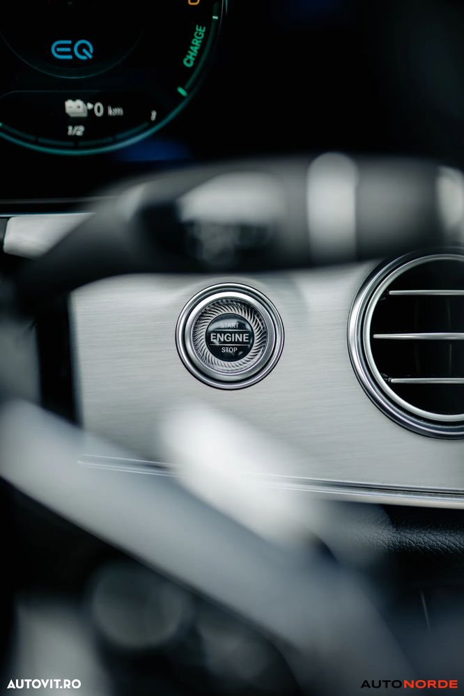 Mercedes-Benz E 300 de 9G-TRONIC AMG Line - 39