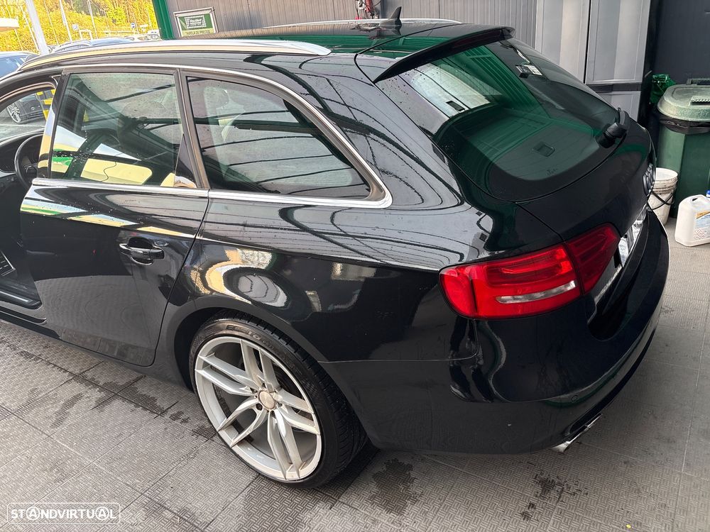 Audi A4 Avant - 2