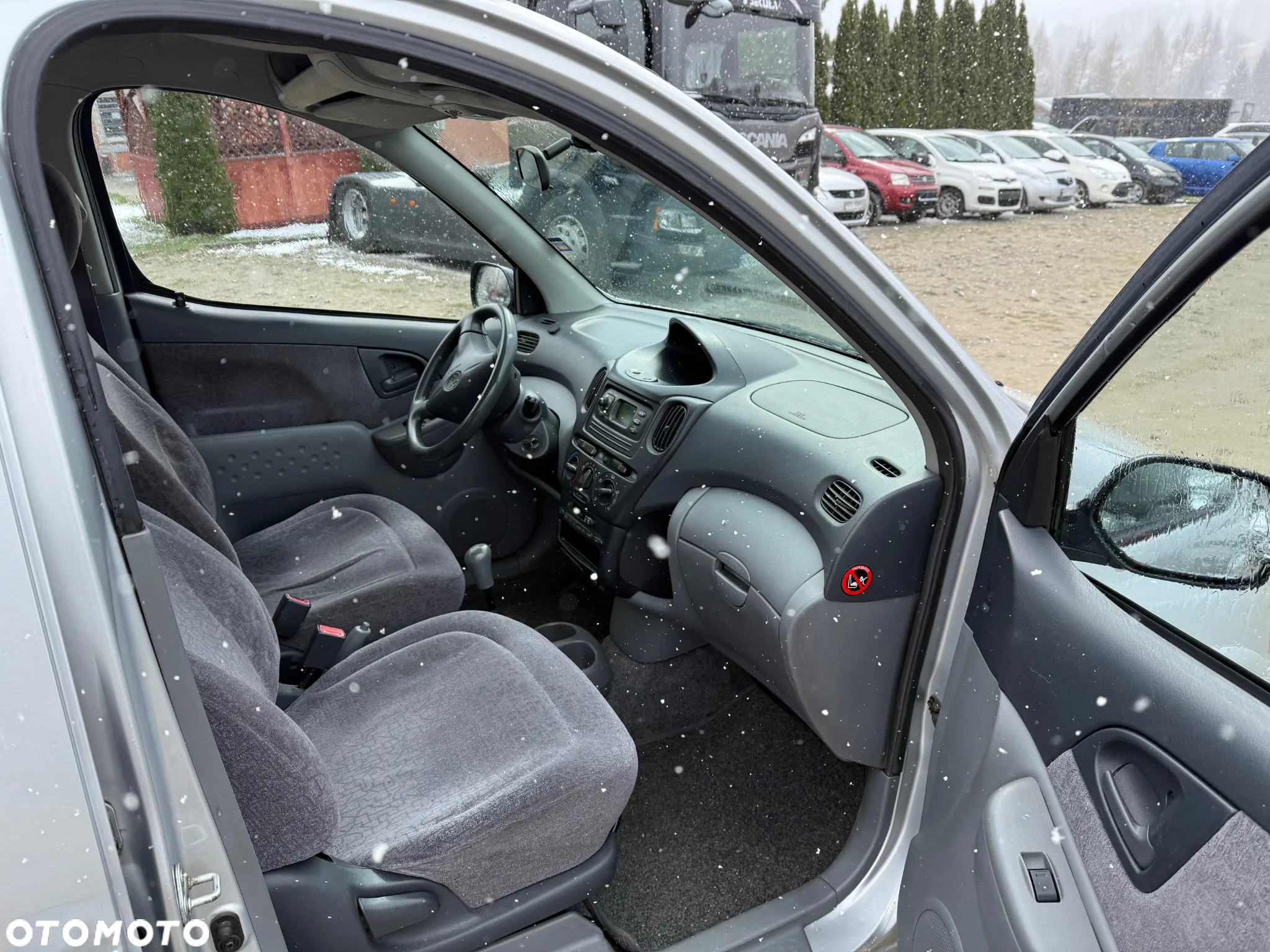 Toyota Yaris Verso 1.4 D-4D - 11