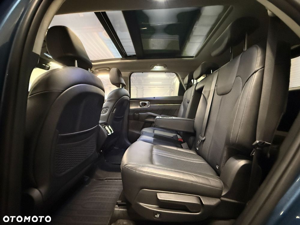 Kia Sorento 1.6 T-GDI HEV XL 7os - 28