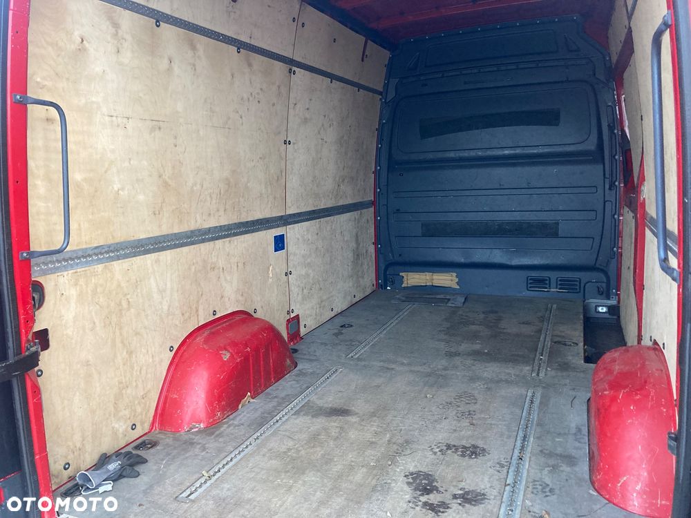 Volkswagen Crafter - 15