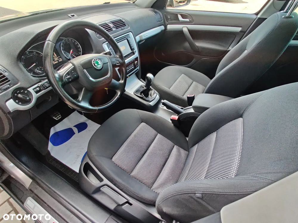 Skoda Octavia Combi 1.8 TSI 4x4 Scout - 8