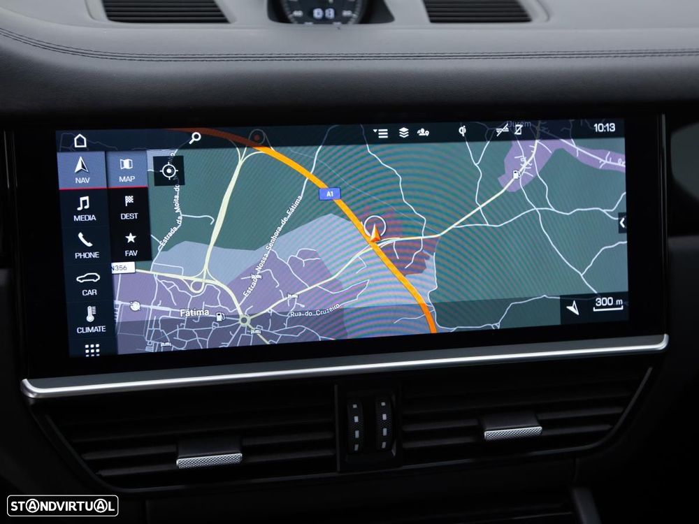 Porsche Cayenne - 35