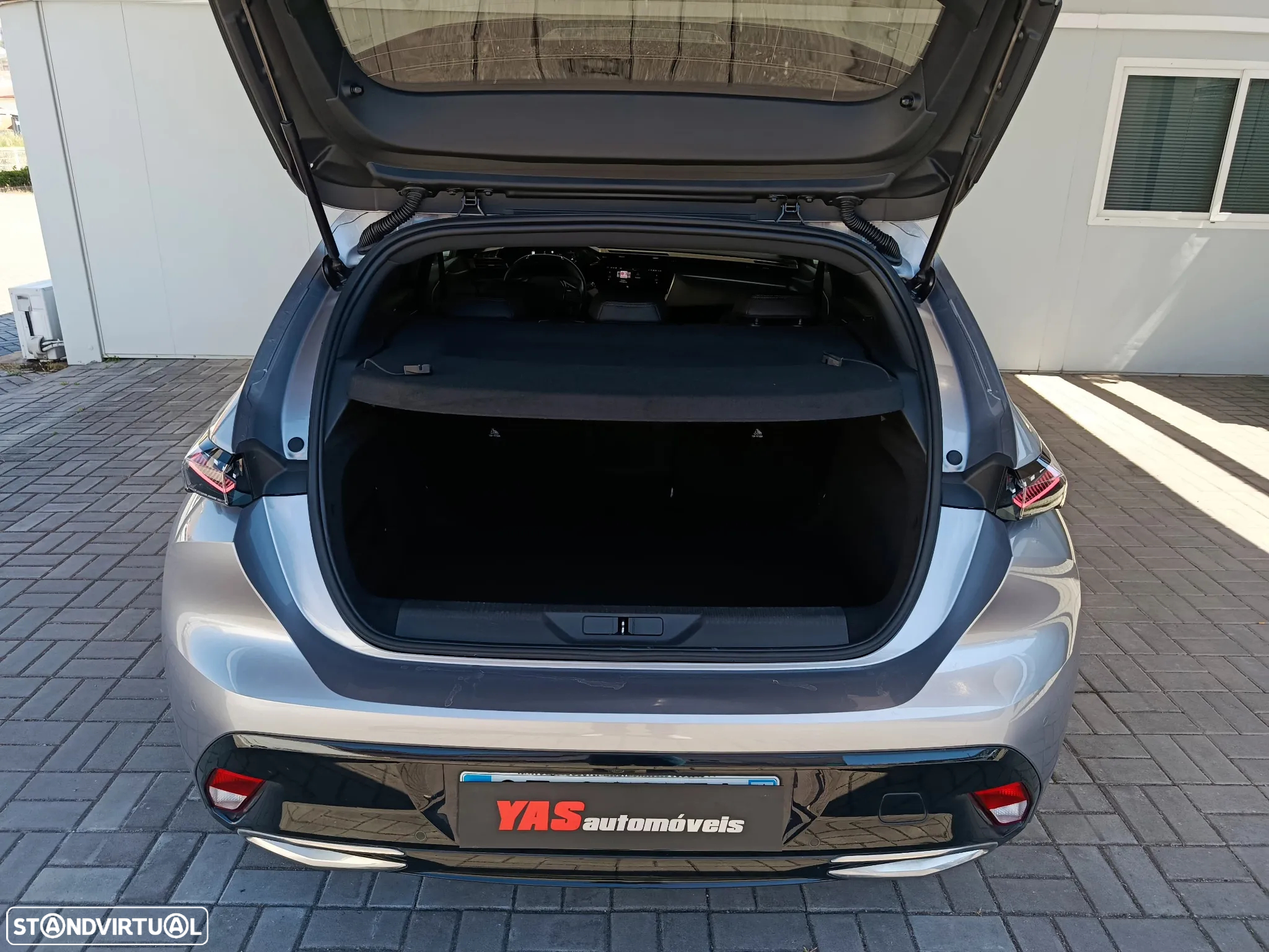 Peugeot 308 1.2 PureTech GT EAT8 - 26