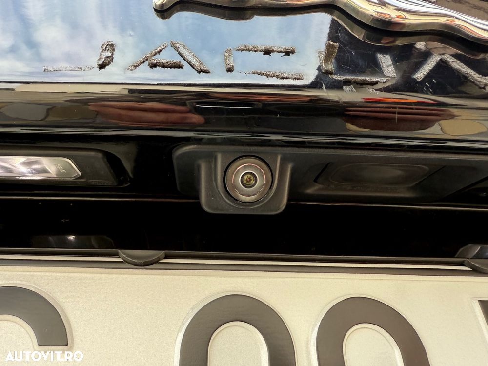 Jaguar XE D180 Aut. R-Dynamic SE - 26