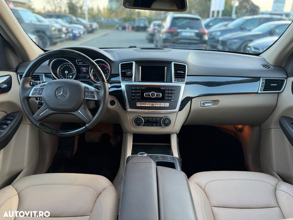 Mercedes-Benz ML 350 BlueTec 4MATIC Aut - 10