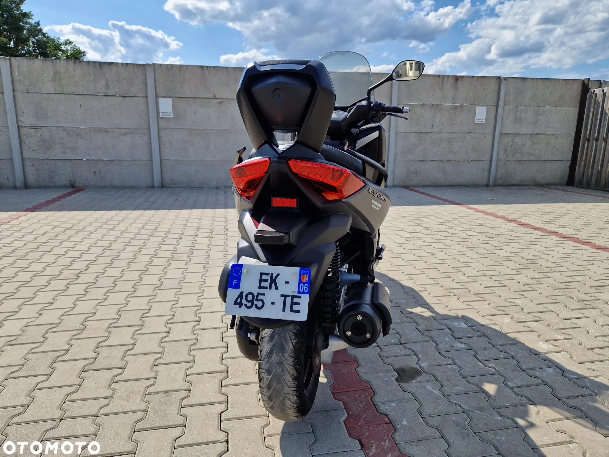 Yamaha X-max - 13