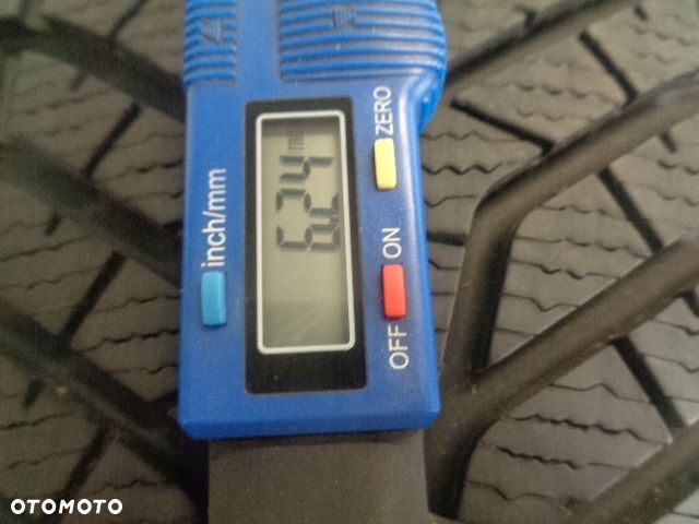 4X YOKOHAMA BLUEARTH V905 225/55R19 99V - 10