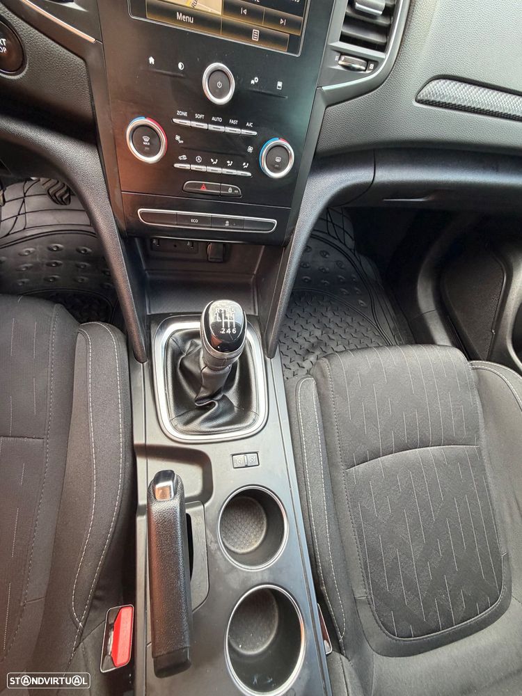 Renault Mégane Sport Tourer 1.5 dCi Limited - 4