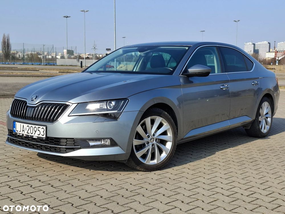 Skoda Superb 2.0 TSI Style DSG - 11
