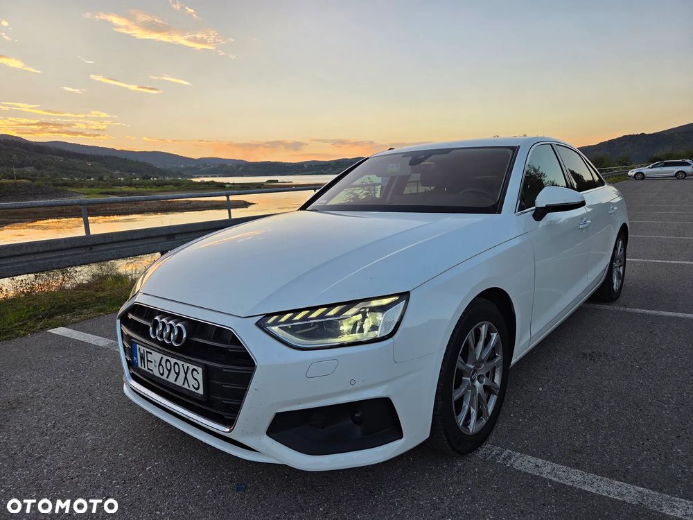 Audi A4 - 1