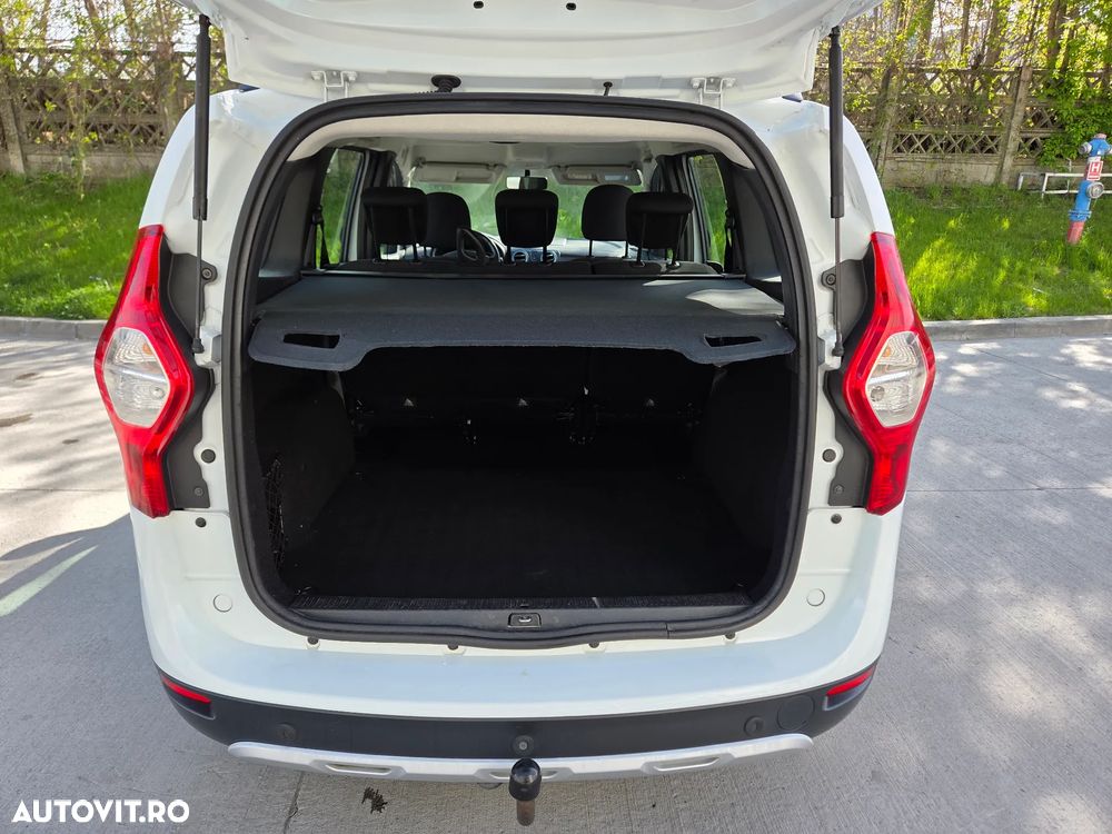 Dacia Lodgy TCe 115 Stepway - 29
