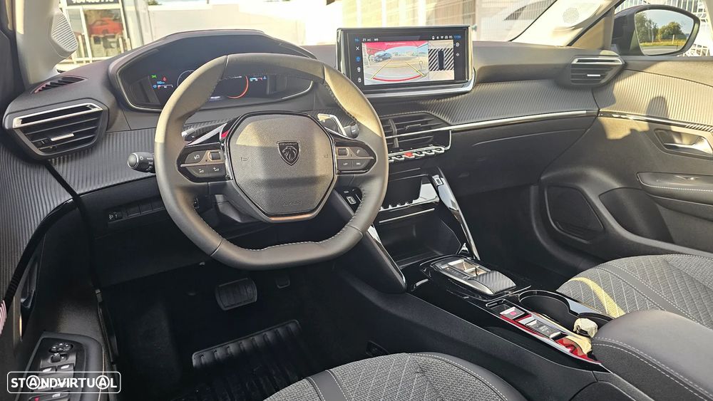 Peugeot 208 1.2 Hybrid Allure e-DCS6 - 32