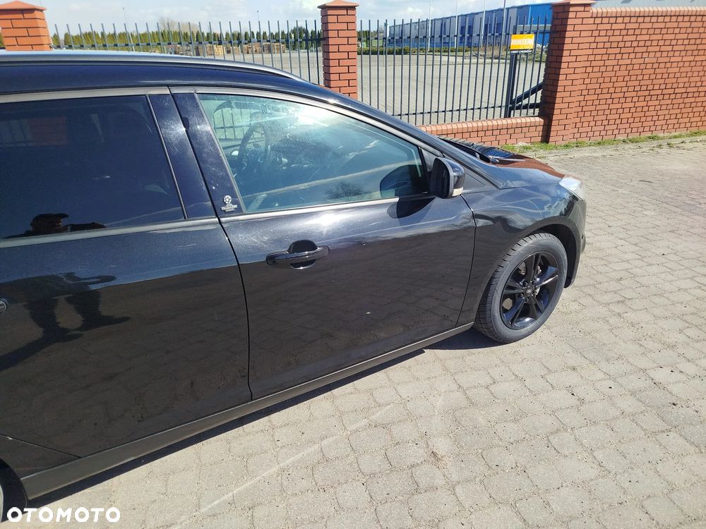 Ford Focus 1.6 TDCi DPF Champions Edition - 6