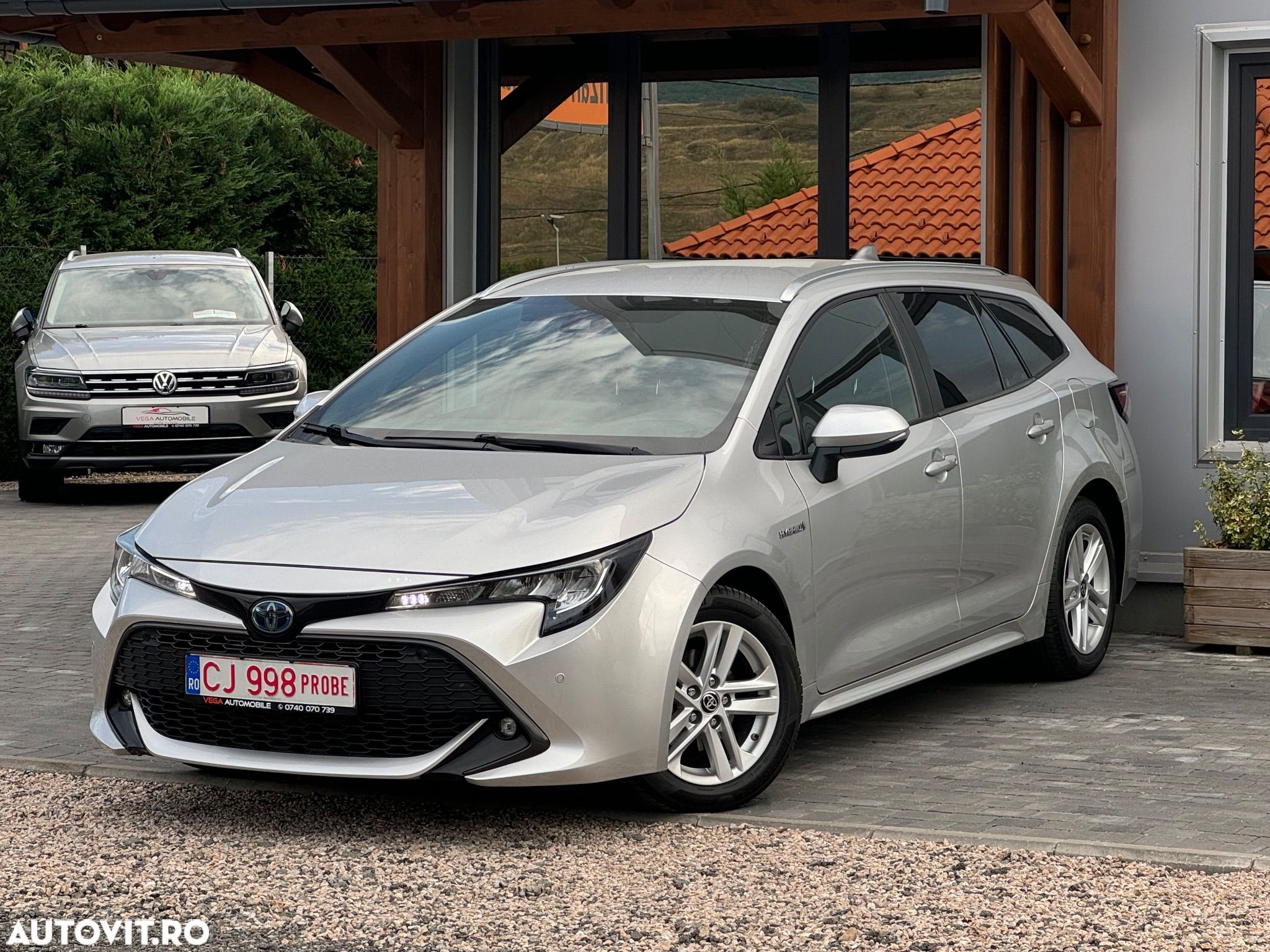 Toyota Corolla 1.8 HSD Dynamic - 1