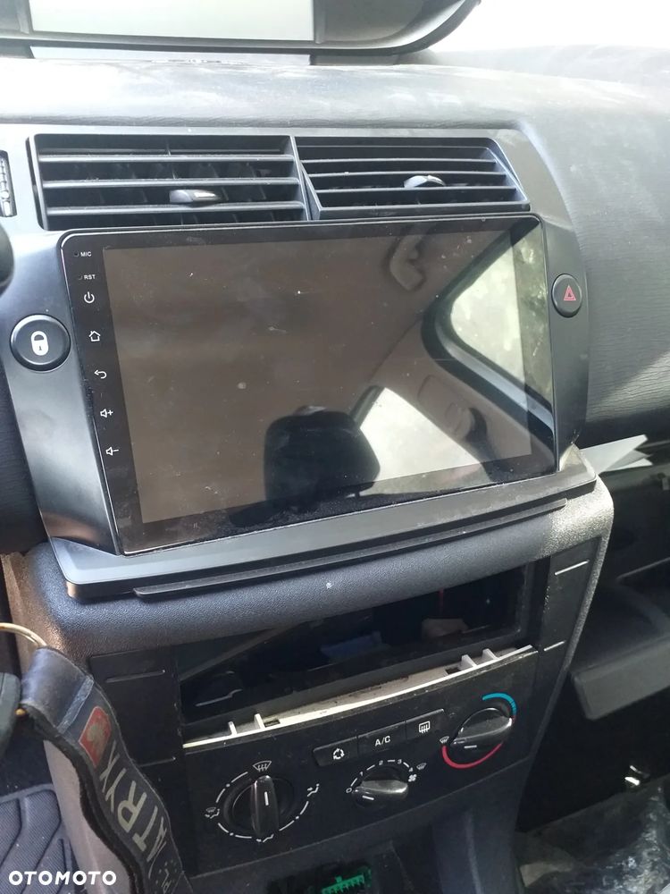 Auto na części - Citroen C4 diesel 2010 Silnik Skrzynia Drzwi Maska Klapa Błotnik Zderzak Lampa Szyba Klamka Lusterko Deska Kokpit - 6