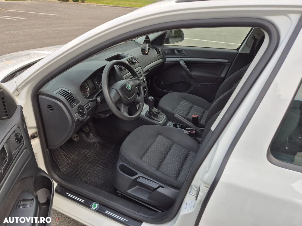 Skoda Octavia 1.6 TDI Ambiente - 7
