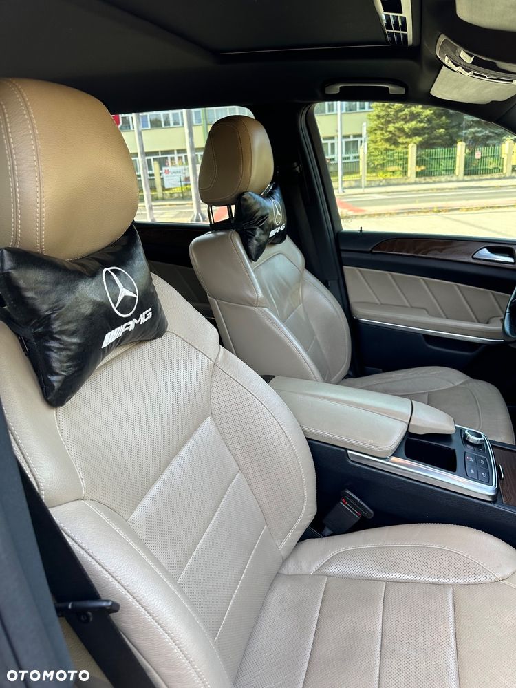Mercedes-Benz GL 350 BlueTec 4-Matic - 25