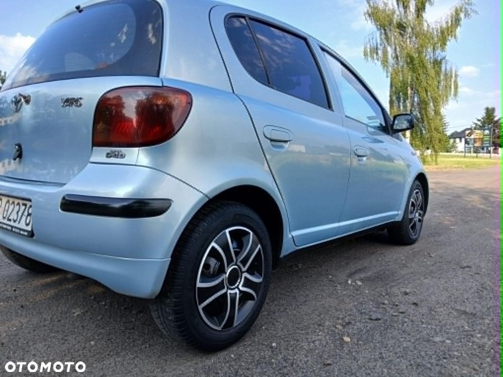 Toyota Yaris 1.4 D-4D Base - 3