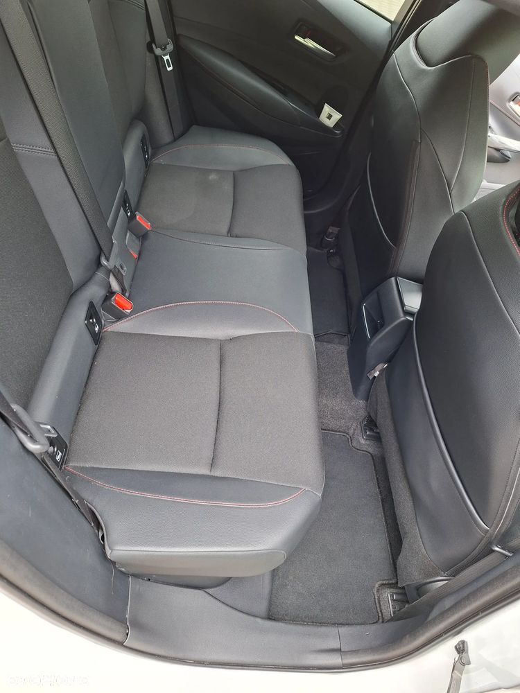 Toyota Corolla 2.0 Hybrid GR Sport - 16