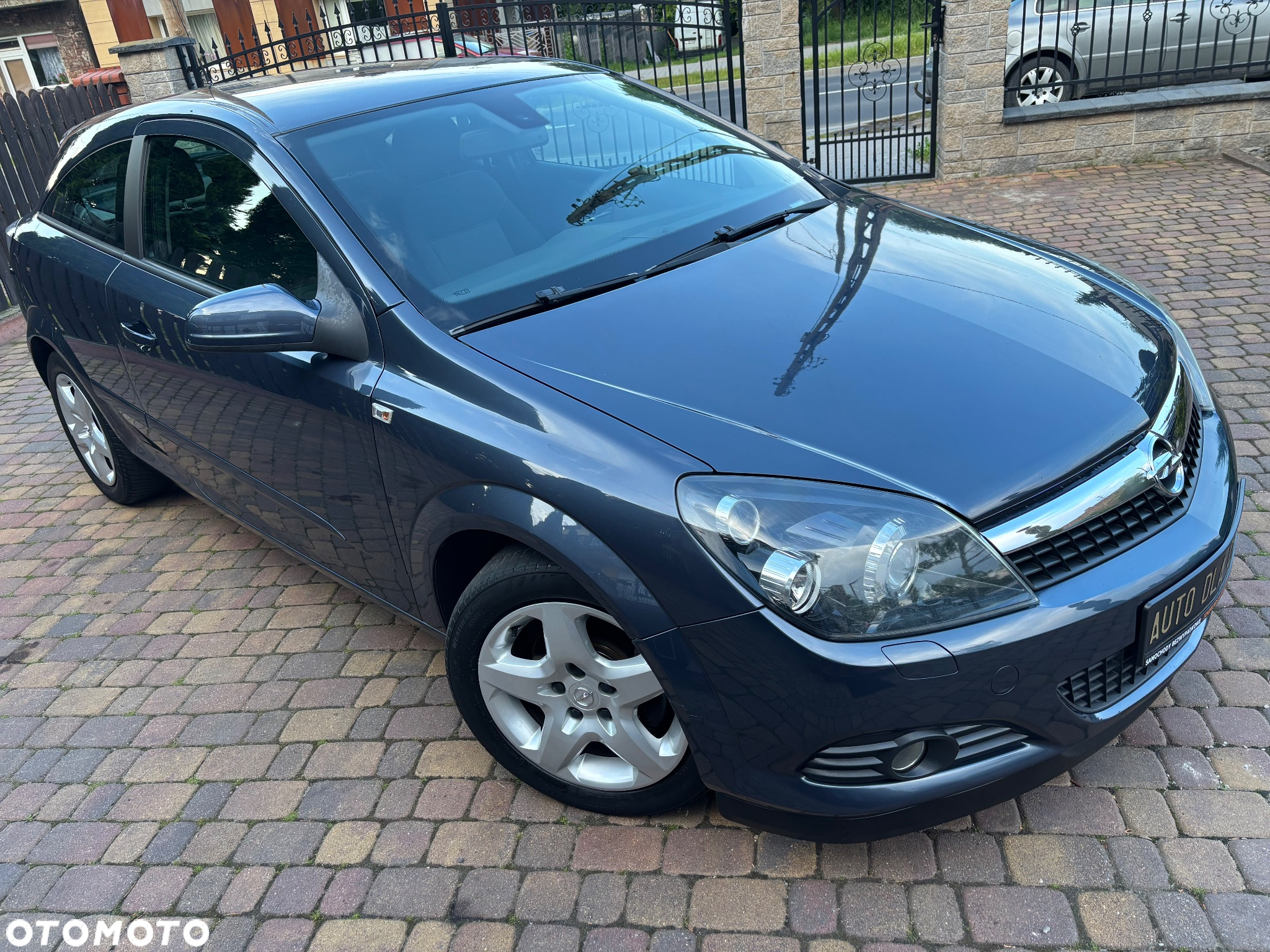 Opel Astra GTC 1.4 Cosmo - 12