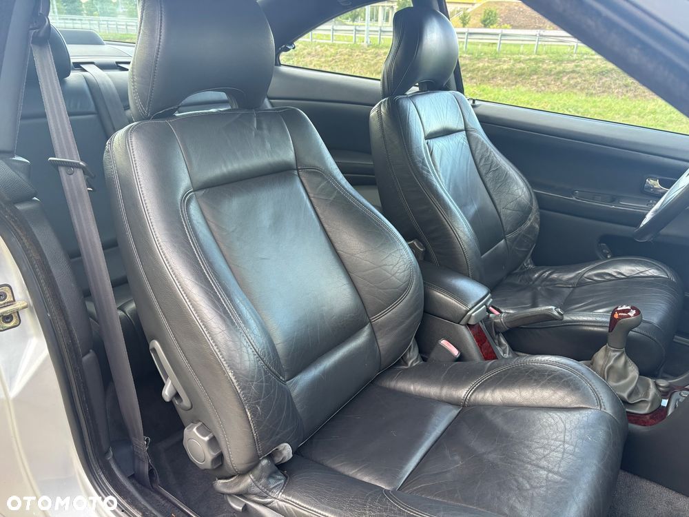 Volvo C70 2.4 - 30