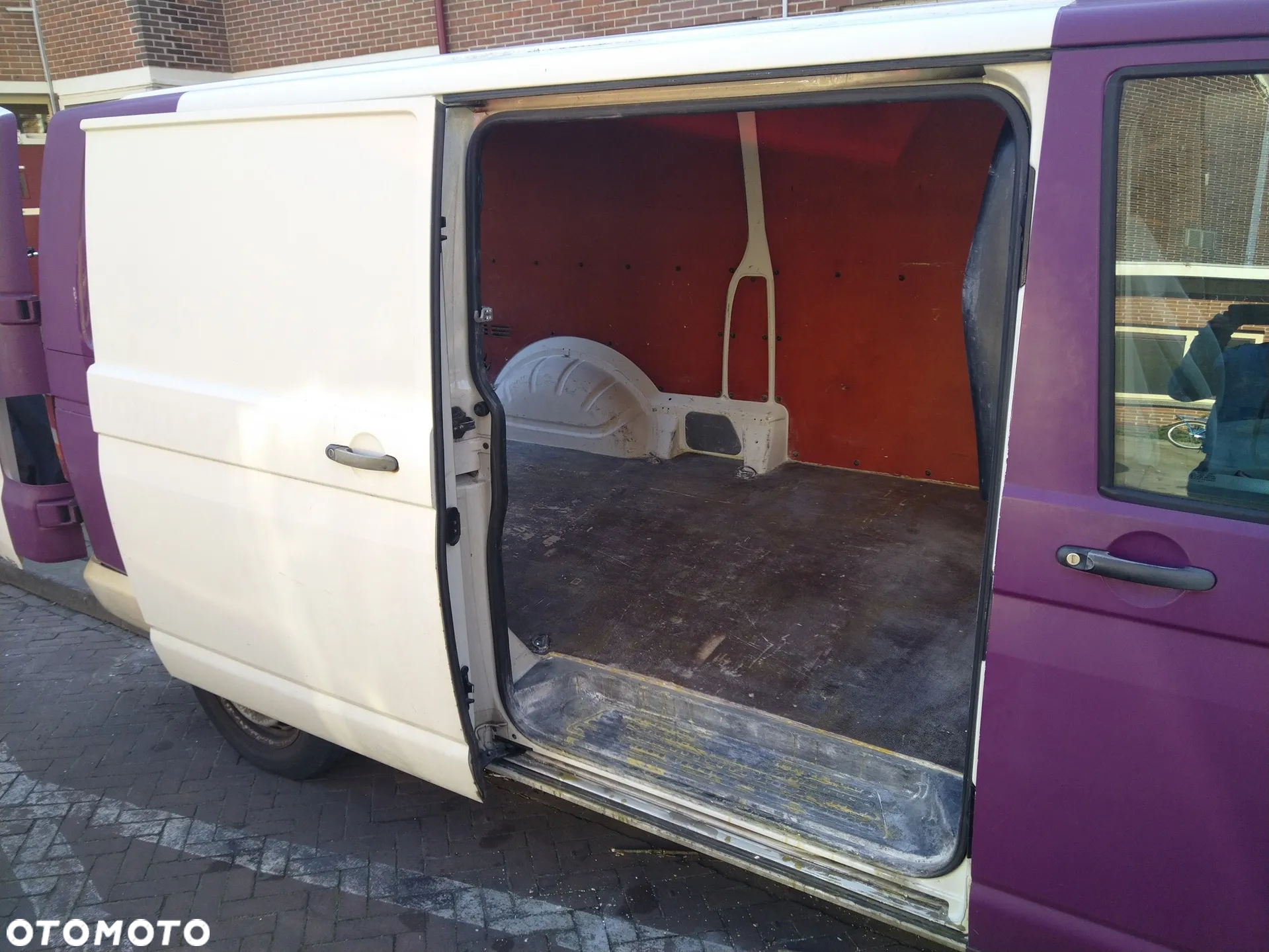 Volkswagen Transporter - 9