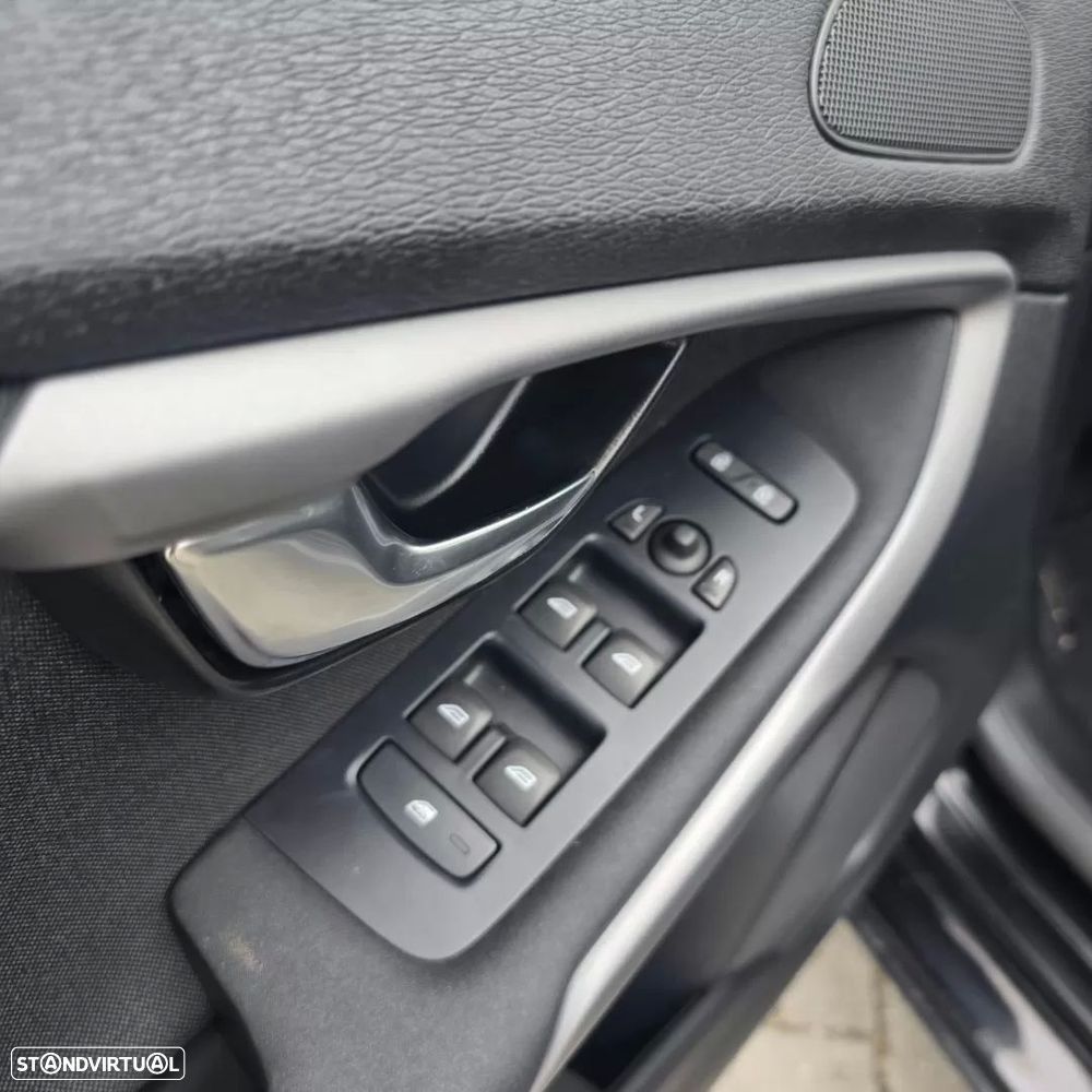 Volvo V40 2.0 D2 Kinetic Eco - 13