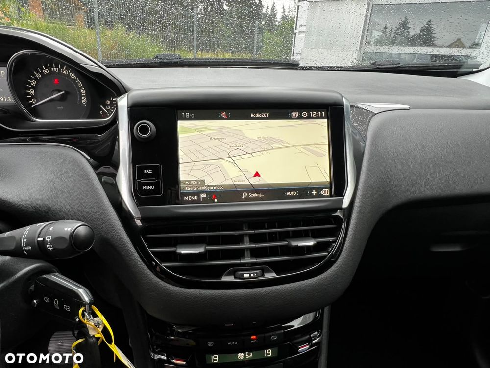 Peugeot 2008 - 10