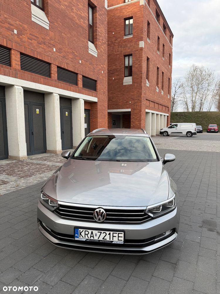 Volkswagen Passat - 9