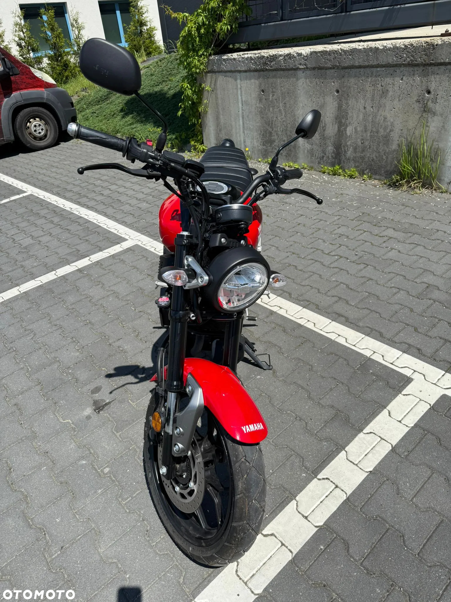 Yamaha XSR - 11