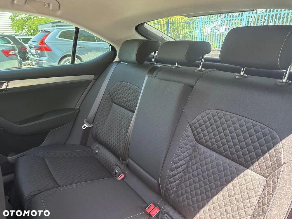Skoda Superb 2.0 TSI Ambition DSG - 17