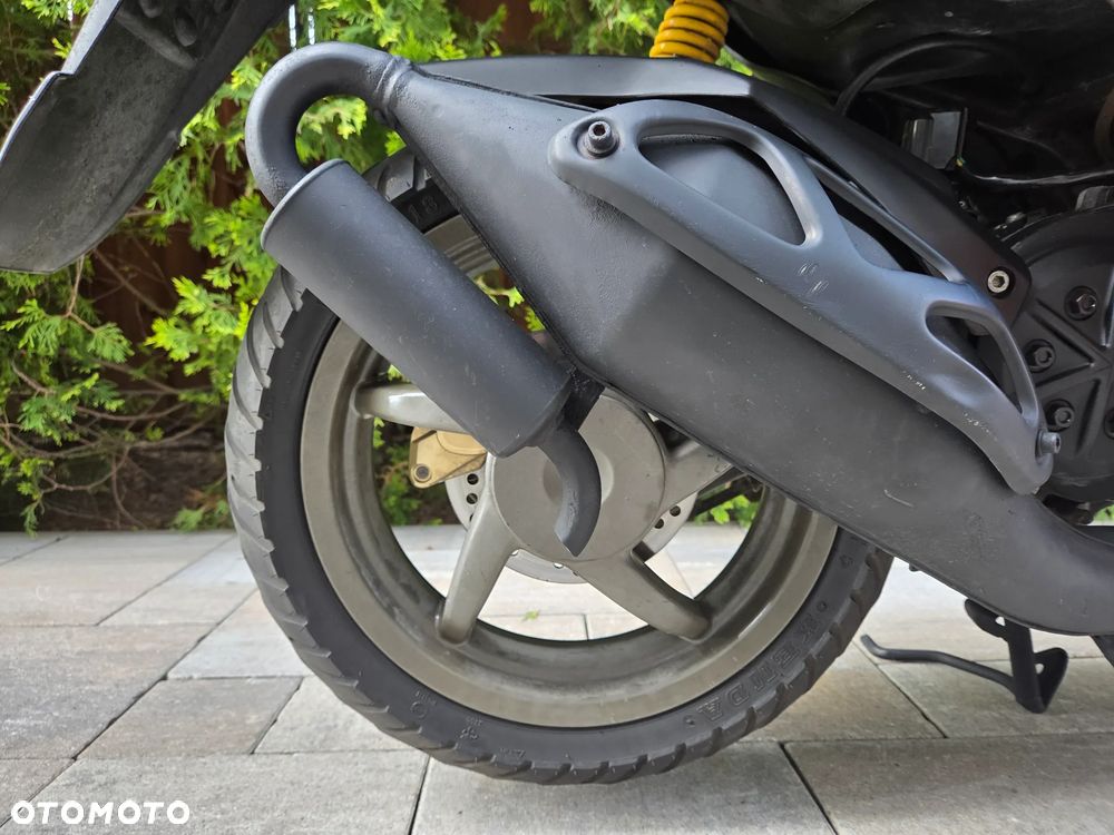 Aprilia SR - 19