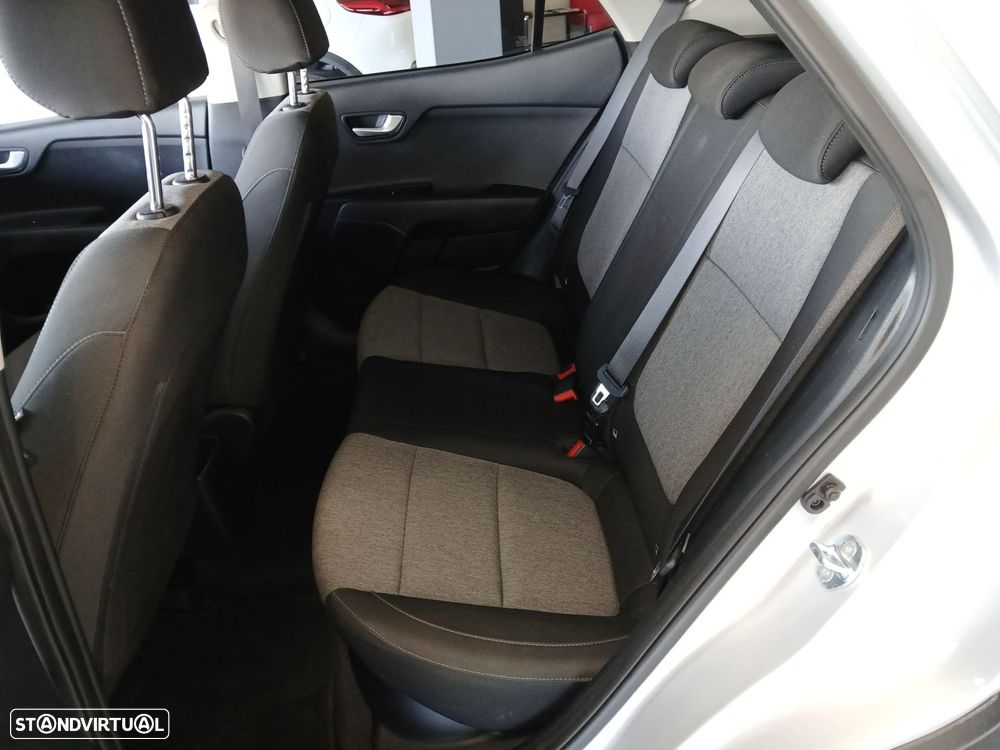Kia Stonic 1.2 Dynamic - 19
