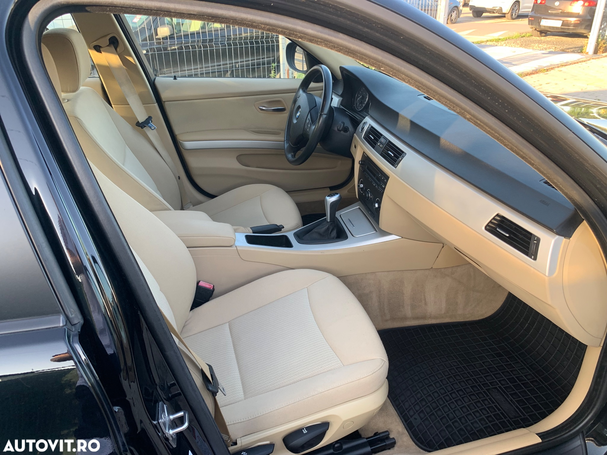 BMW Seria 3 318i - 2