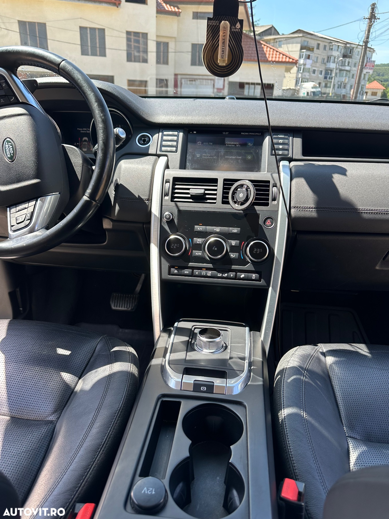 Land Rover Discovery Sport - 13