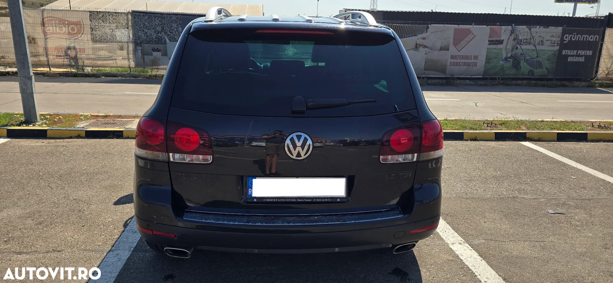 Volkswagen Touareg - 2