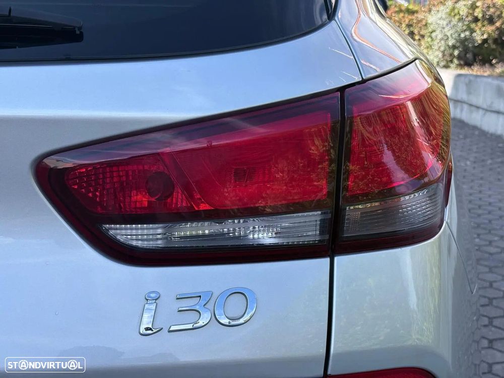 Hyundai i30 SW 1.0 T-GDi Comfort - 23