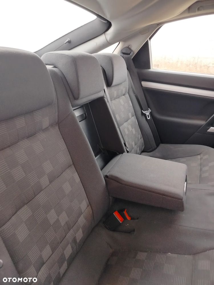 Opel Vectra 1.8 GTS - 7