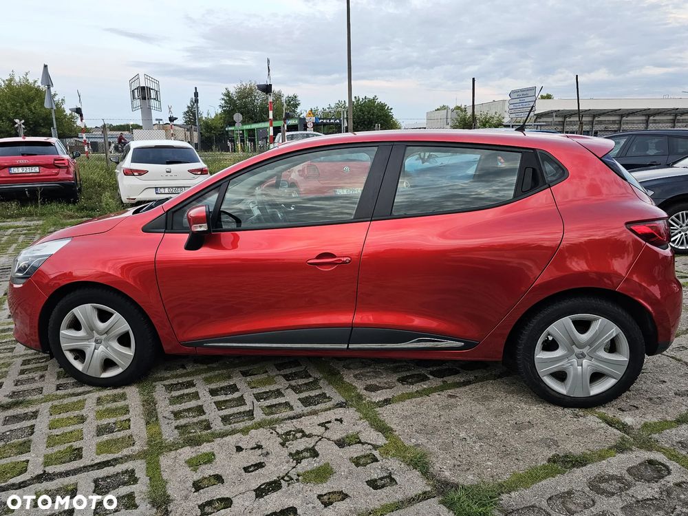 Renault Clio - 8